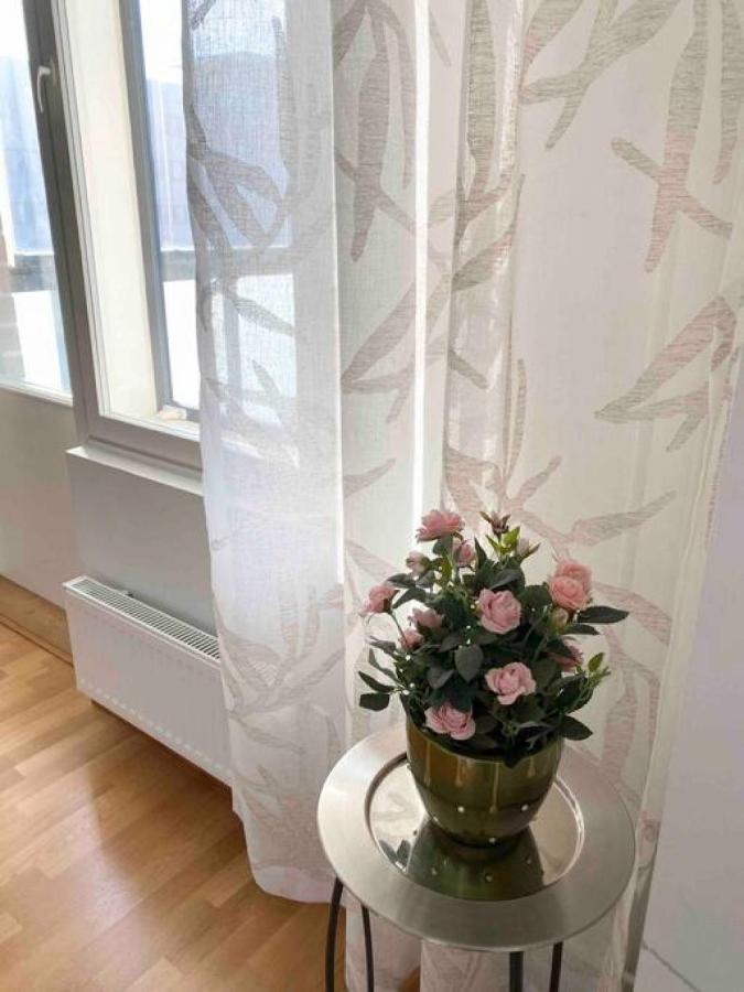 Pasila Modern Flat Centrally Located *